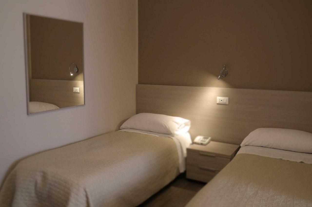 Magic Hotel Atena Lucana Εξωτερικό φωτογραφία