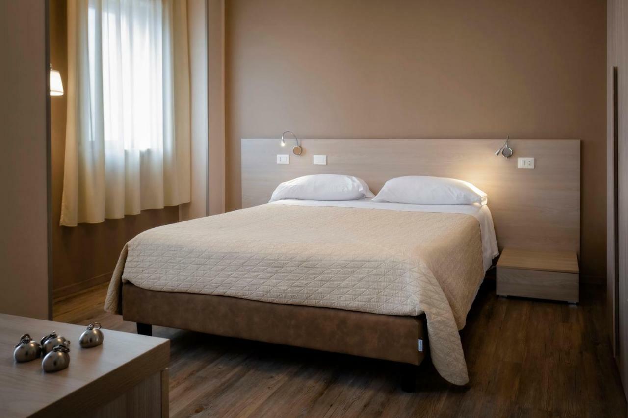 Magic Hotel Atena Lucana Εξωτερικό φωτογραφία
